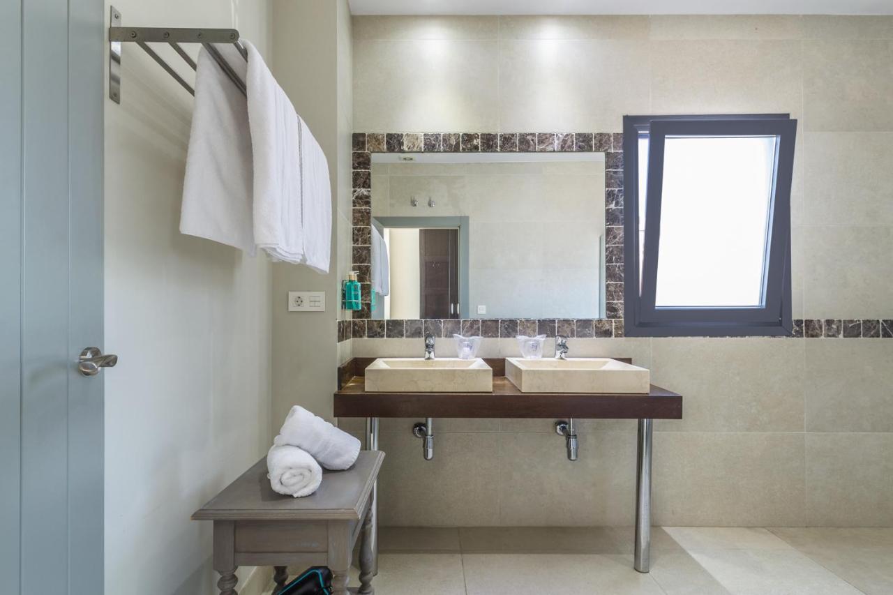 Hotel Miba Salobreña Екстериор снимка