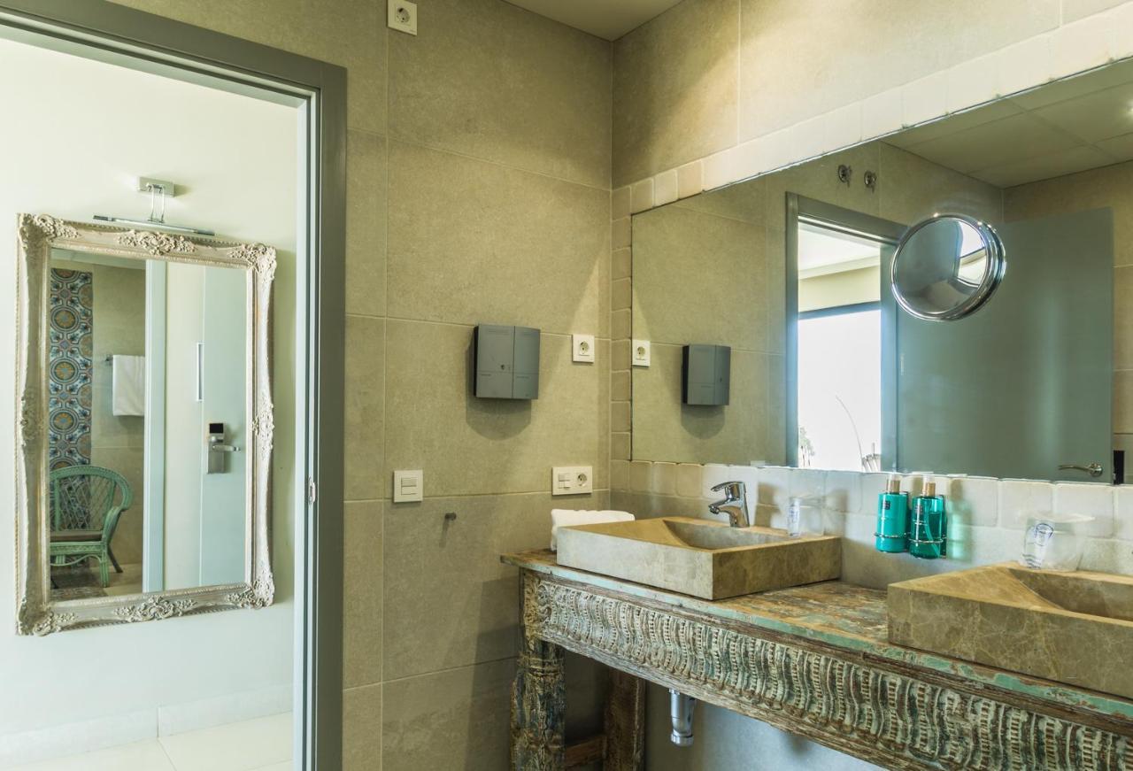 Hotel Miba Salobreña Екстериор снимка