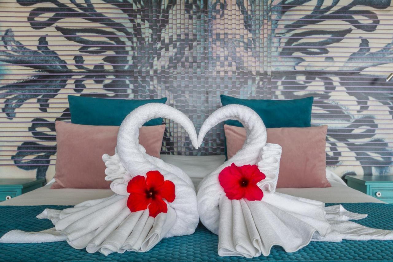 Hotel Miba Salobreña Екстериор снимка